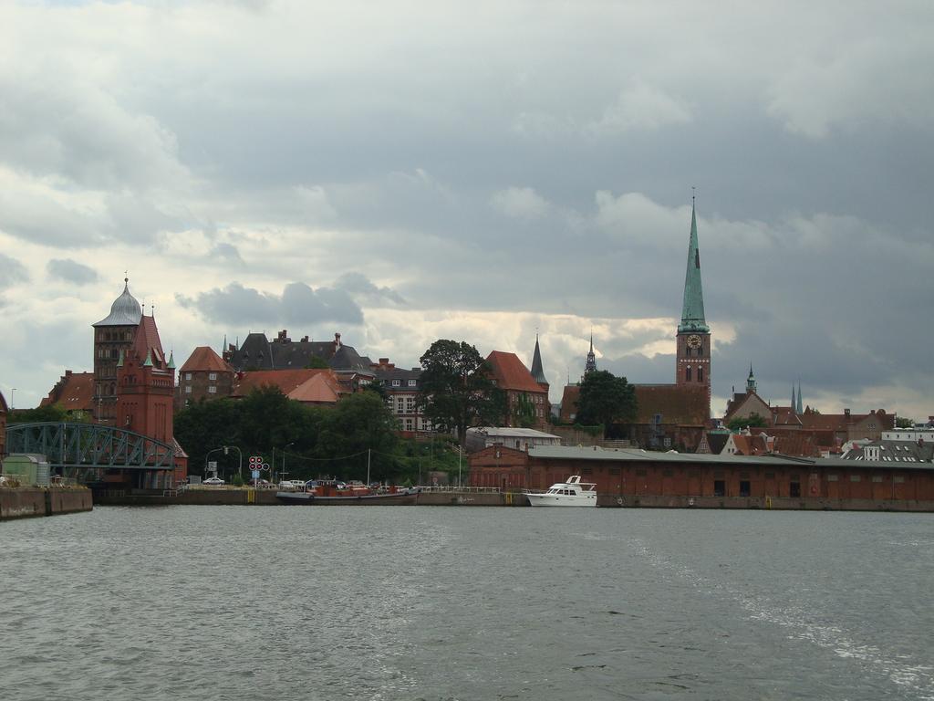 Hotel An Der Marienkirche Lubeck Luaran gambar